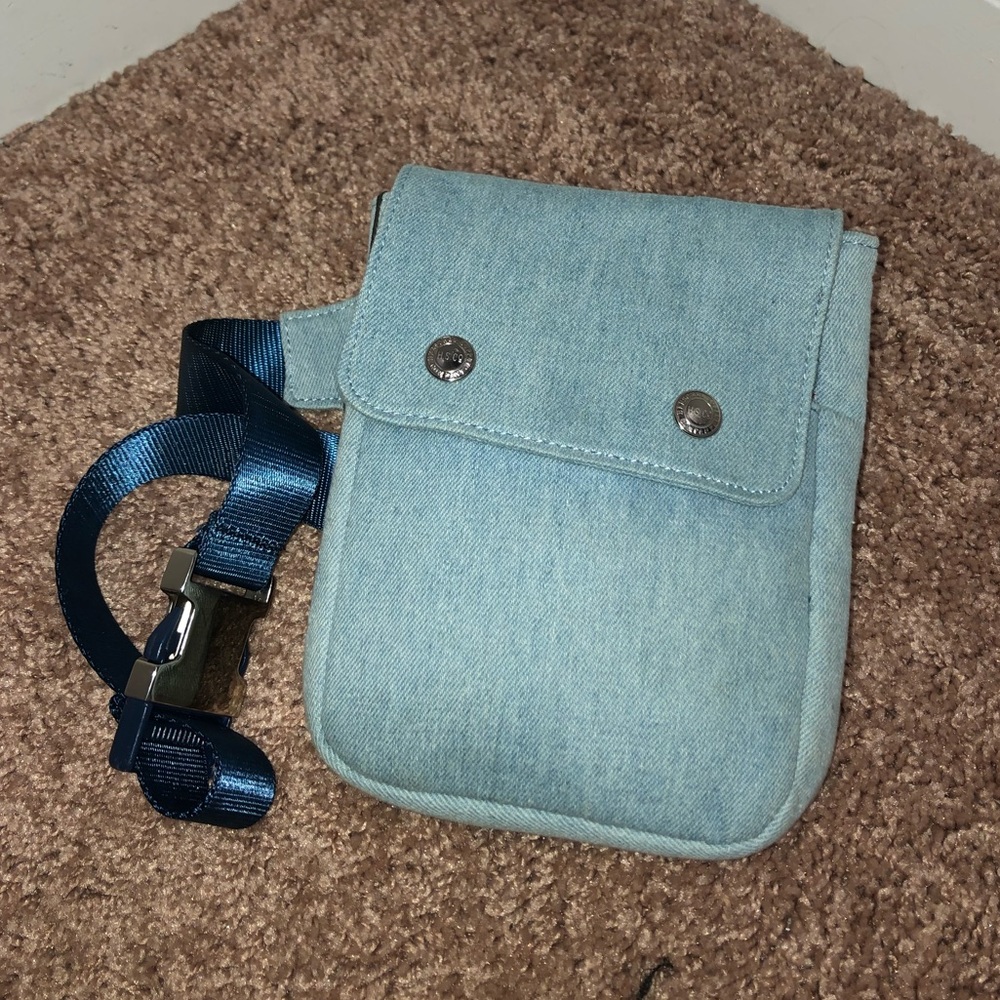 Herschel Supply Company Light Blue Travel Crossbody Pouch with Navy Strap